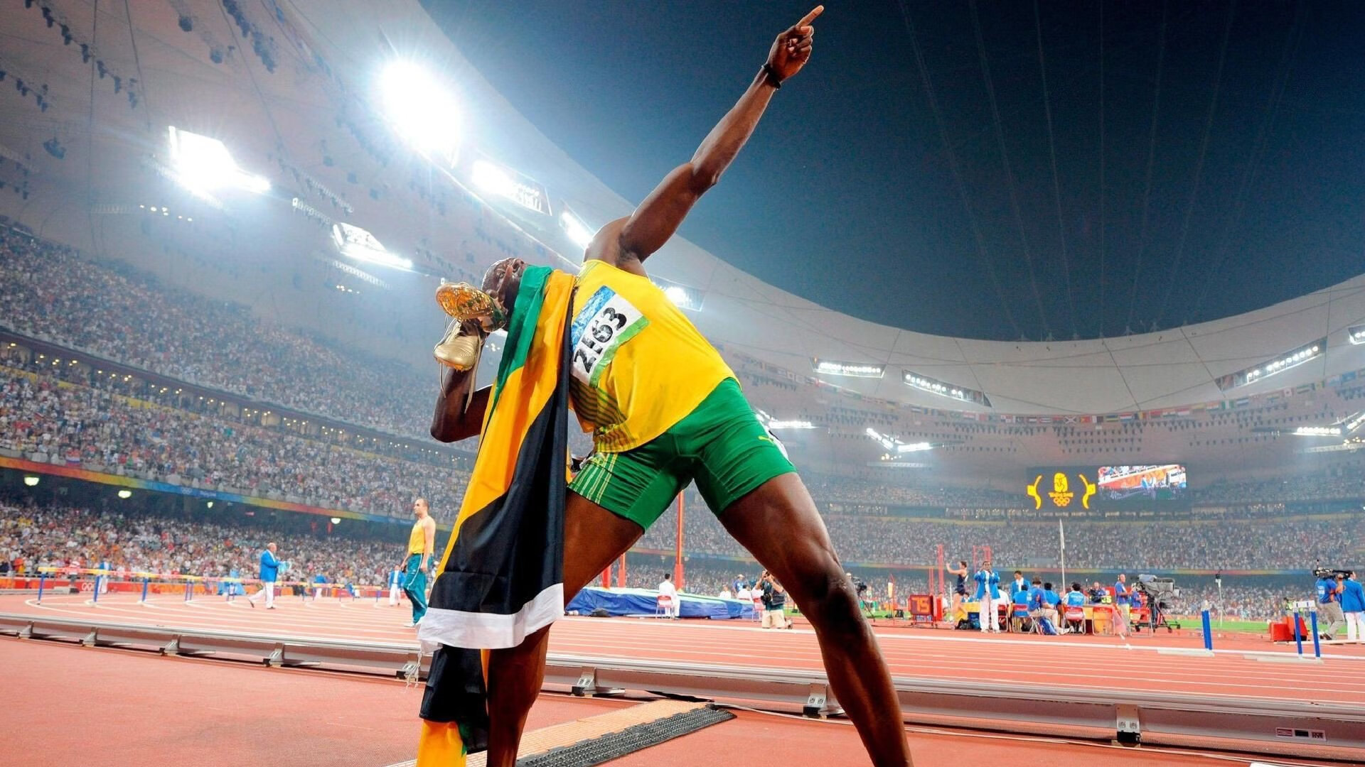 “德甲领头羊状态火热，争夺冠军进入白热化”，德甲收官